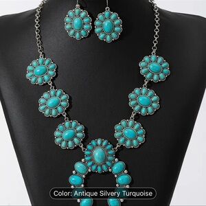 Turquoise Floral Necklace and Earring Set